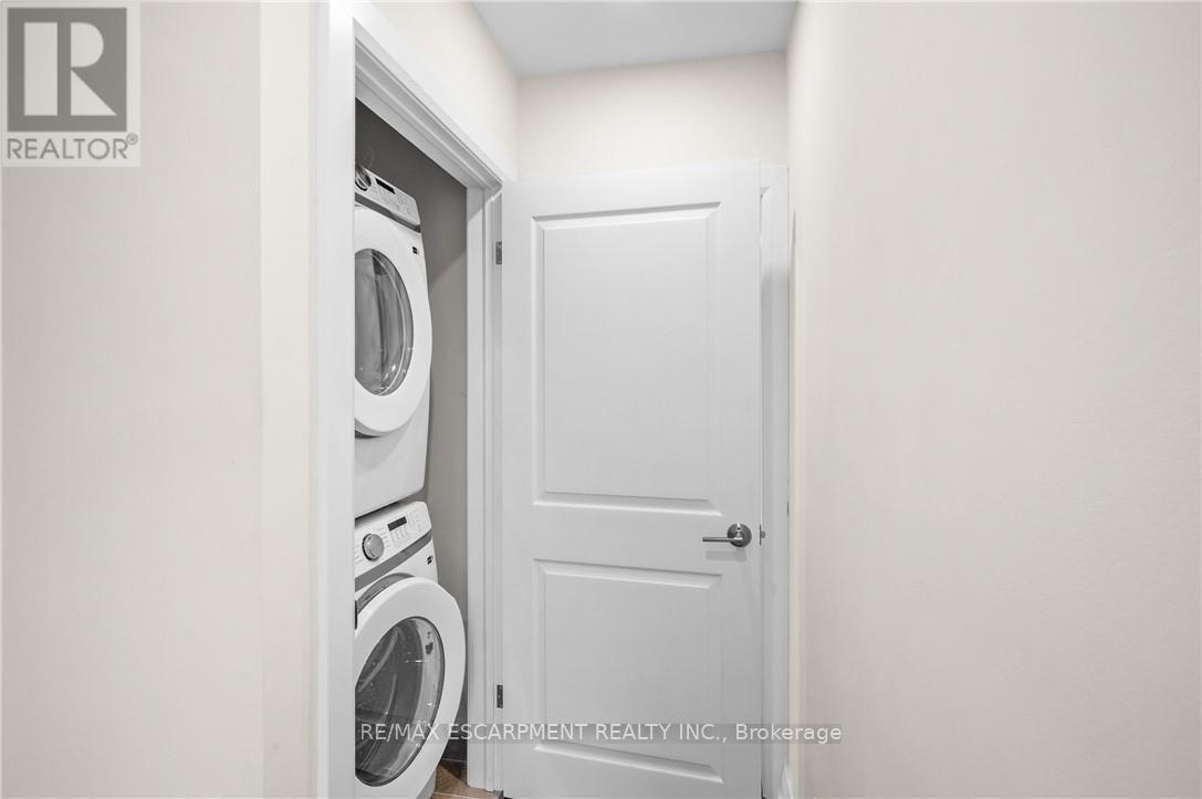Photo 17 of A 723 Hager Avenue, Burlington ON
