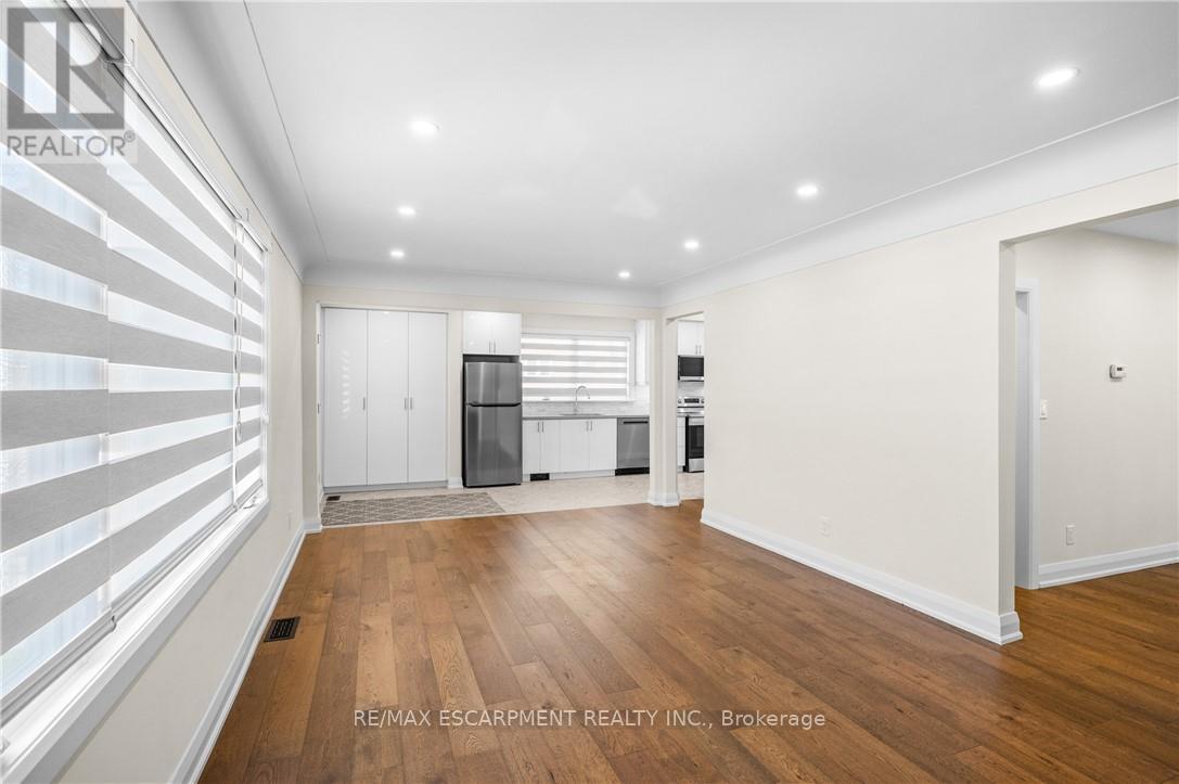 Photo 13 of A 723 Hager Avenue, Burlington ON