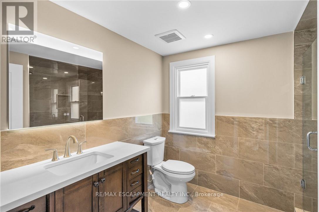 Photo 21 of A 723 Hager Avenue, Burlington ON
