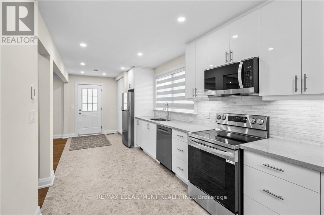 Photo 8 of A 723 Hager Avenue, Burlington ON