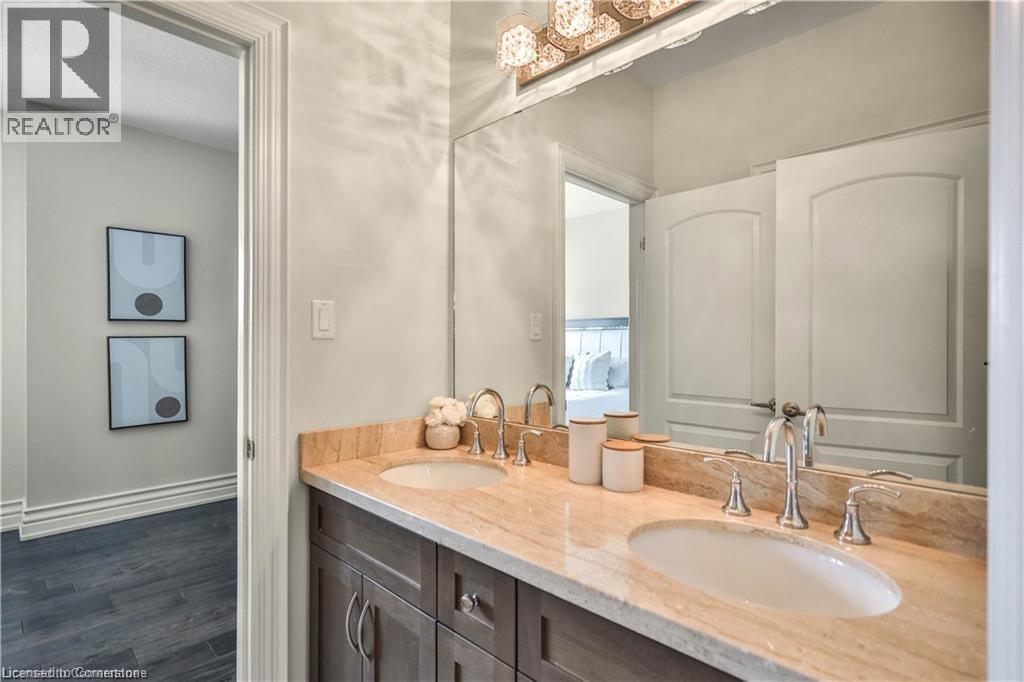 Photo 28 of 220 Moorland Crescent, Ancaster ON