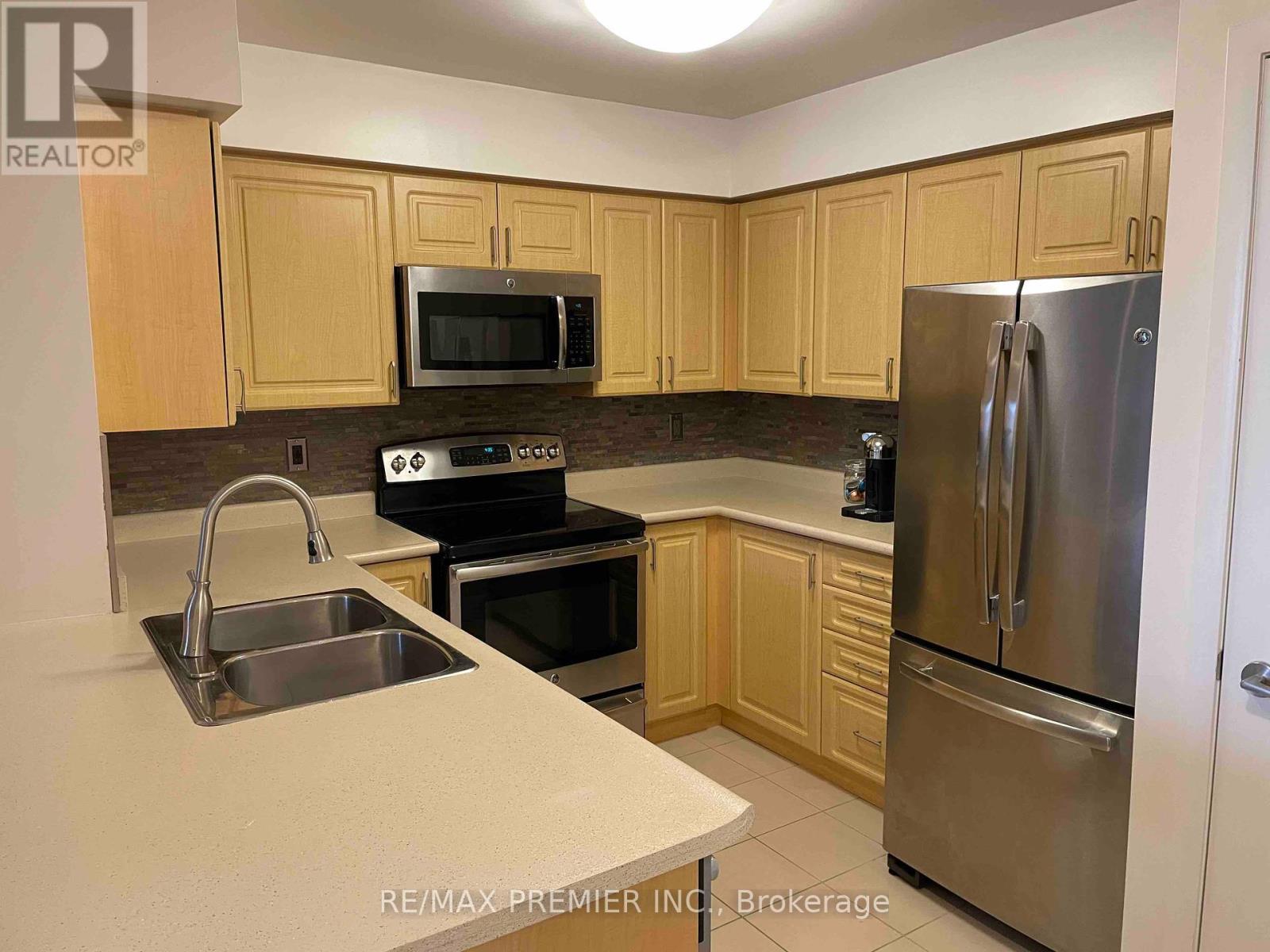 Photo 8 of 2915 4978 Yonge Street, Toronto ON