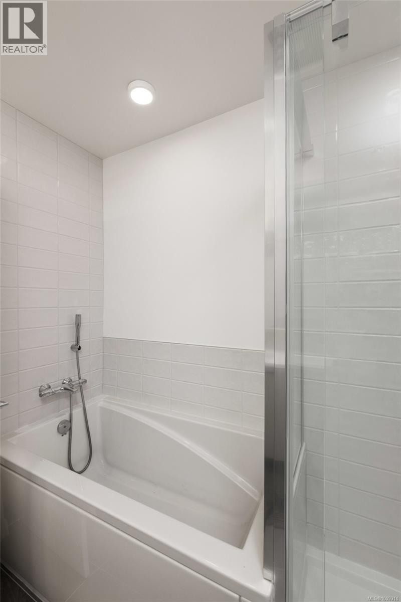 502 9775 Fourth Street, Sidney