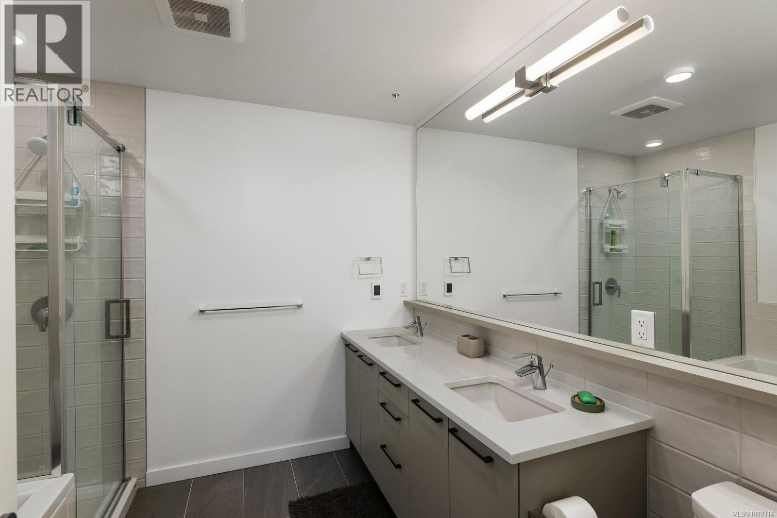 502 9775 Fourth Street, Sidney