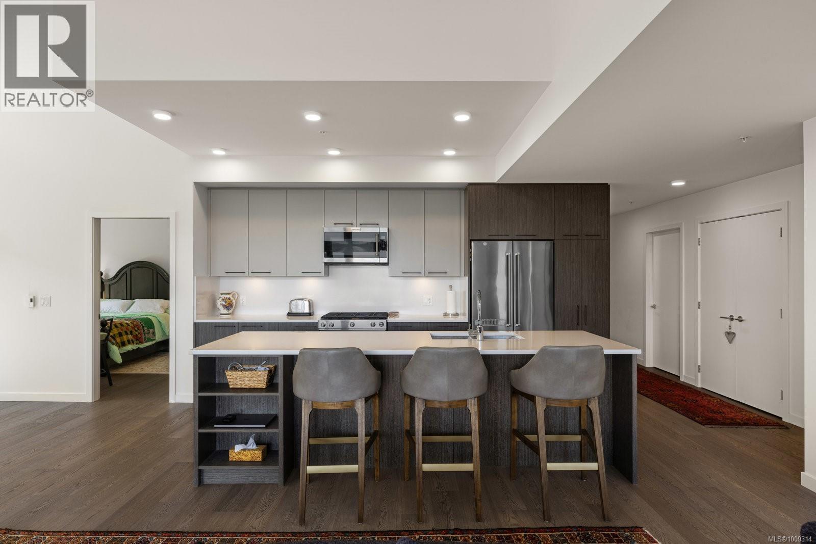 502 9775 Fourth Street, Sidney