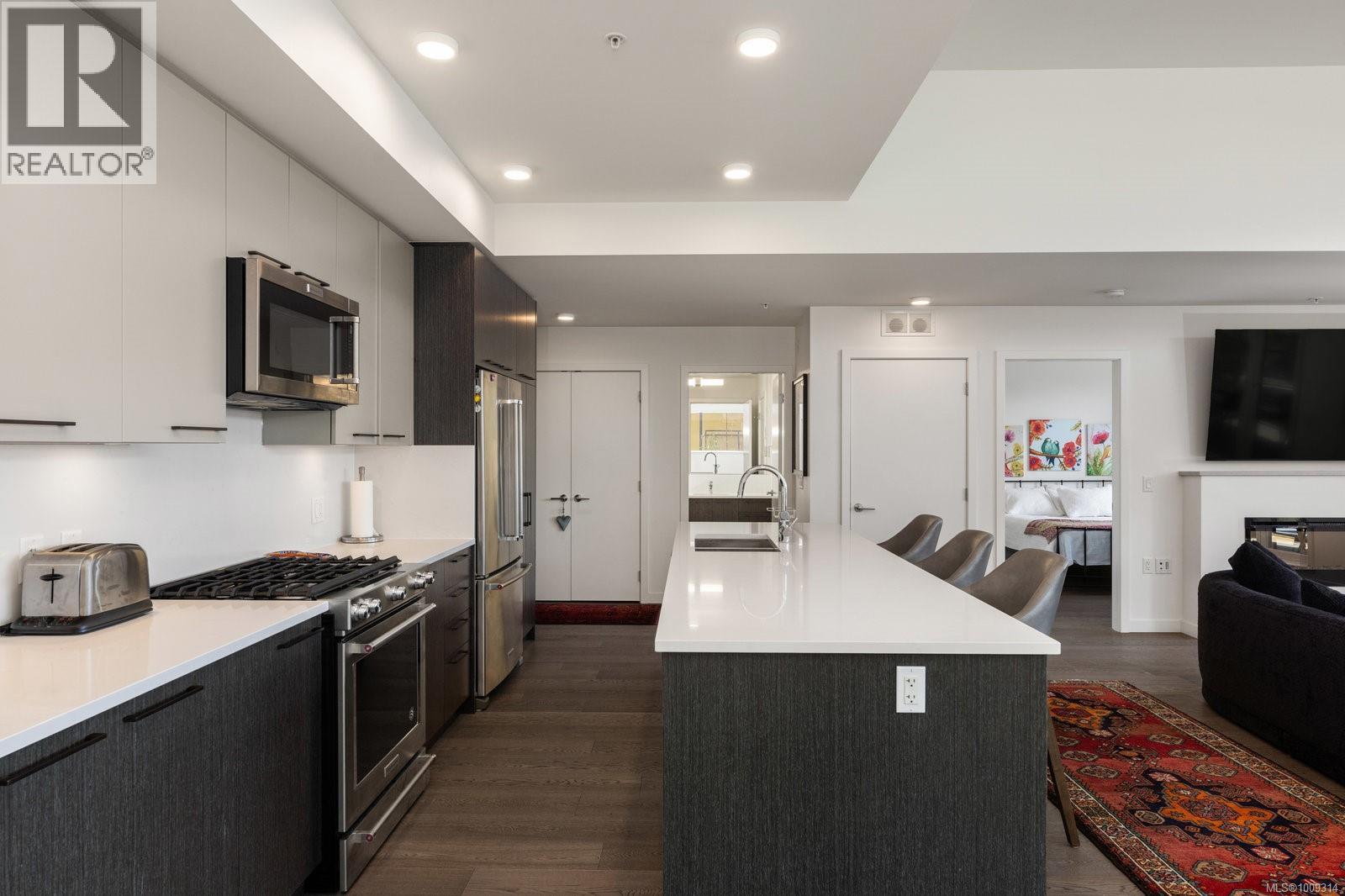 502 9775 Fourth Street, Sidney