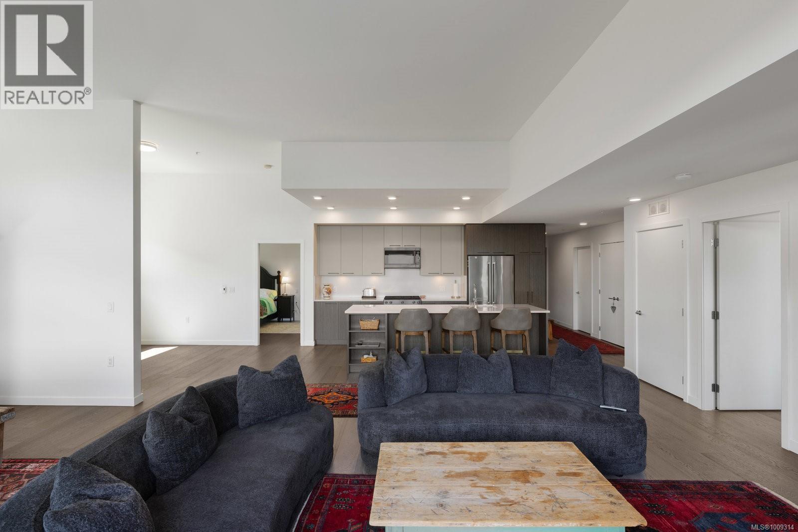 502 9775 Fourth Street, Sidney