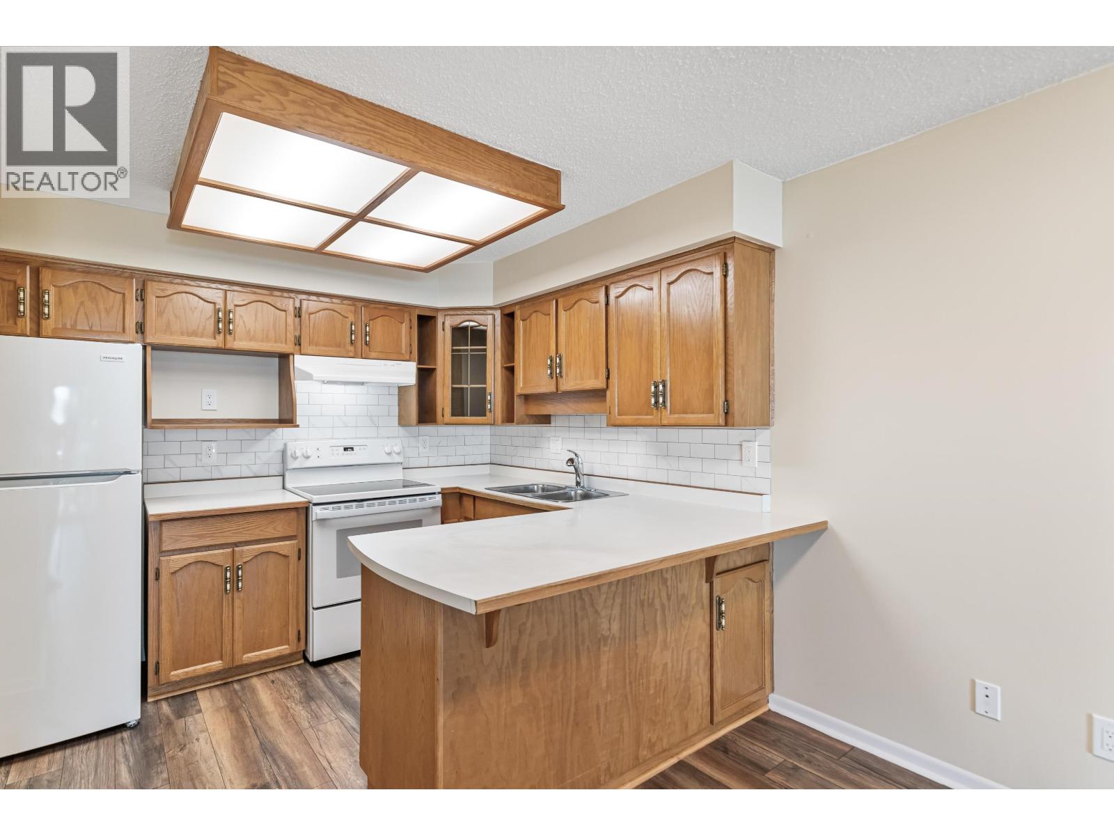 Photo 33 of 111 22514 116 Avenue, Maple Ridge BC