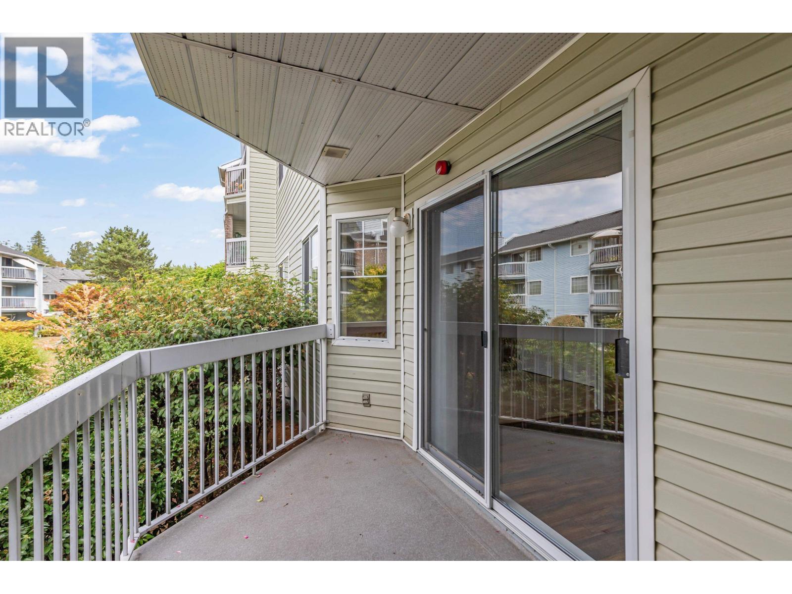 Photo 11 of 111 22514 116 Avenue, Maple Ridge BC