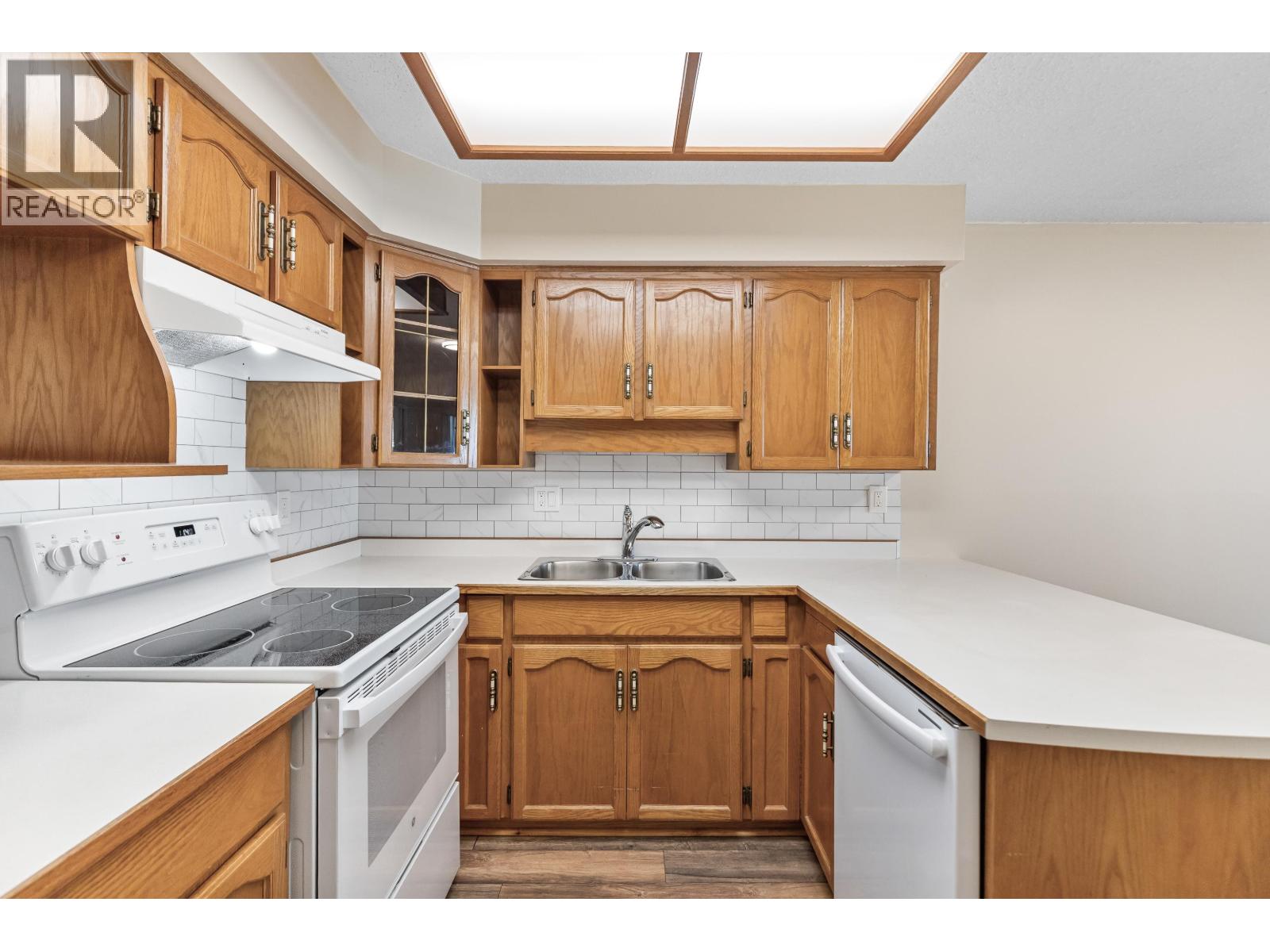 Photo 14 of 111 22514 116 Avenue, Maple Ridge BC
