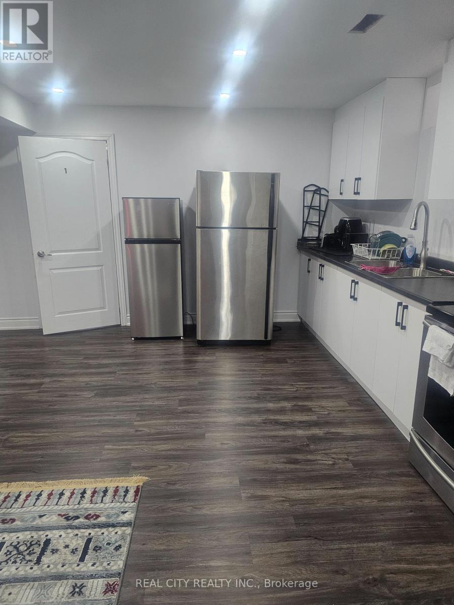 Photo 24 of 132 Sunset Way, Thorold ON