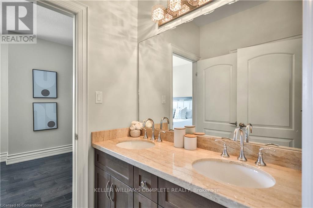 Photo 28 of 220 Moorland Crescent, Hamilton ON