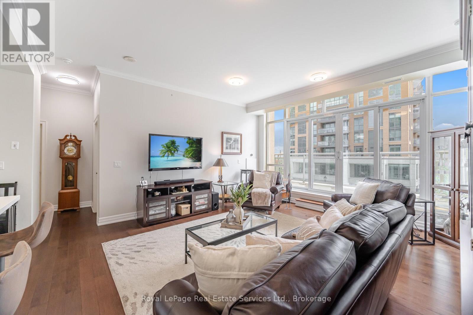 Photo 19 of 303 360 Pearl Street, Burlington ON