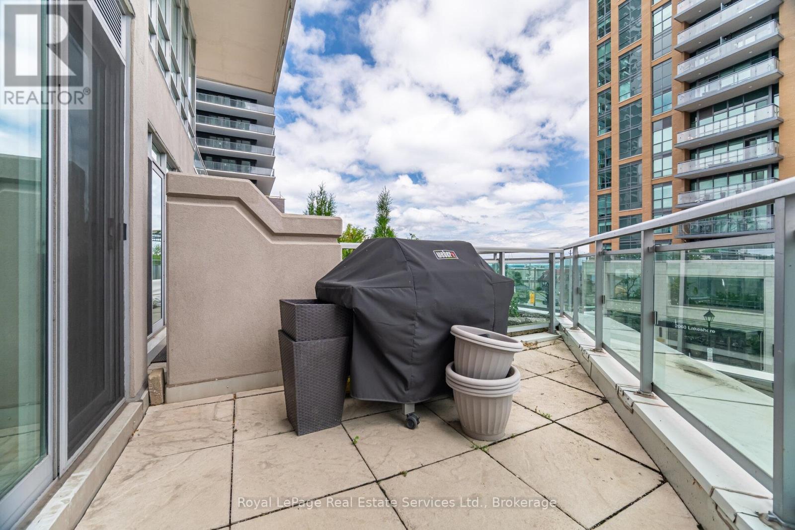 Photo 31 of 303 360 Pearl Street, Burlington ON