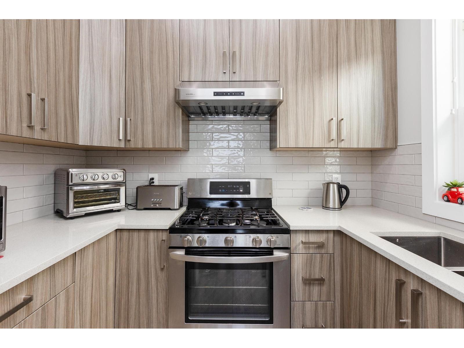 Photo 16 of 16772 16 A Avenue, Surrey BC