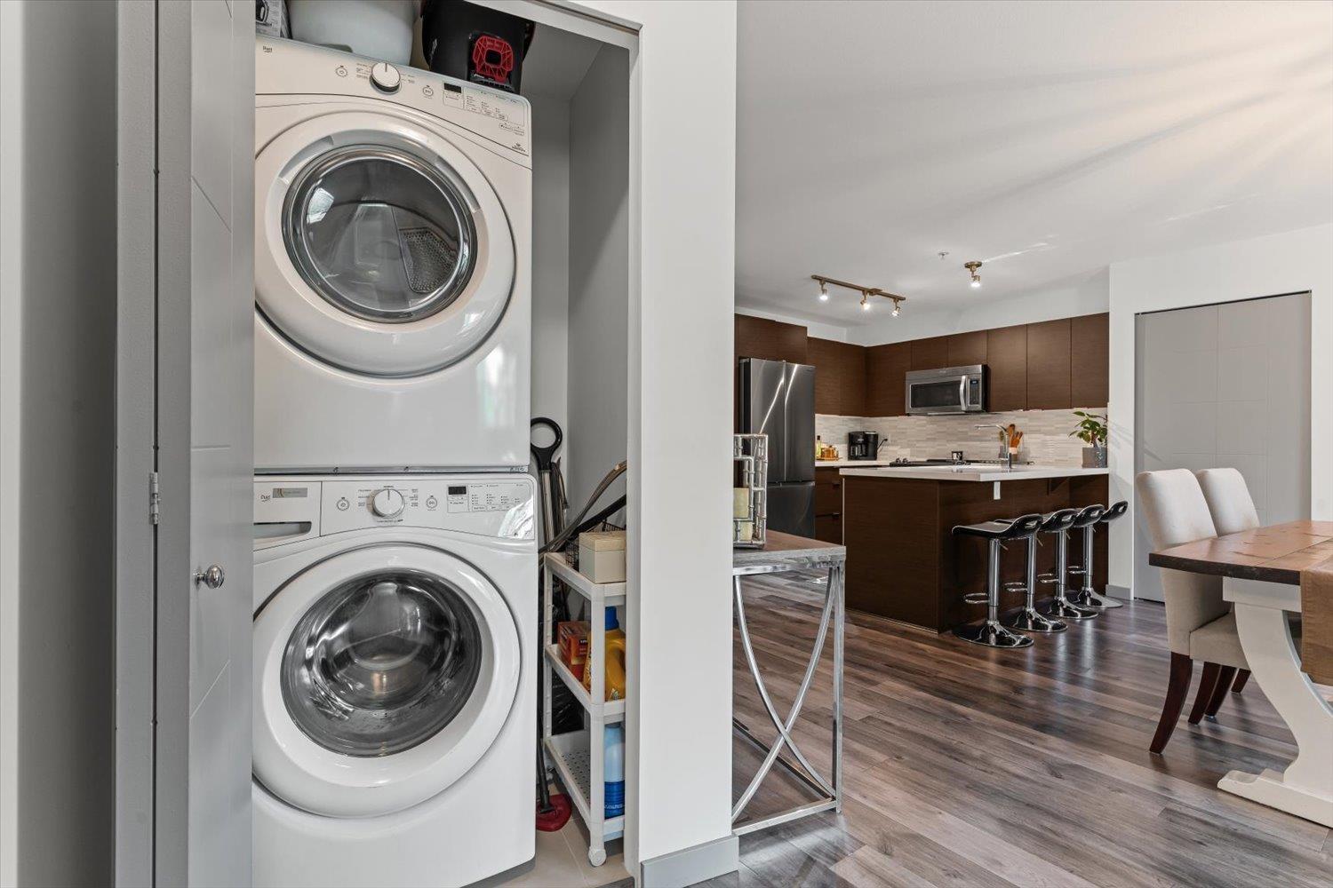Photo 19 of 202 19201 66 A Avenue, Surrey BC