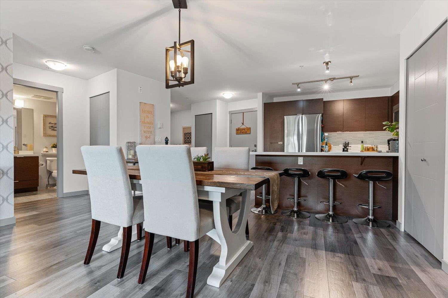 Photo 8 of 202 19201 66 A Avenue, Surrey BC