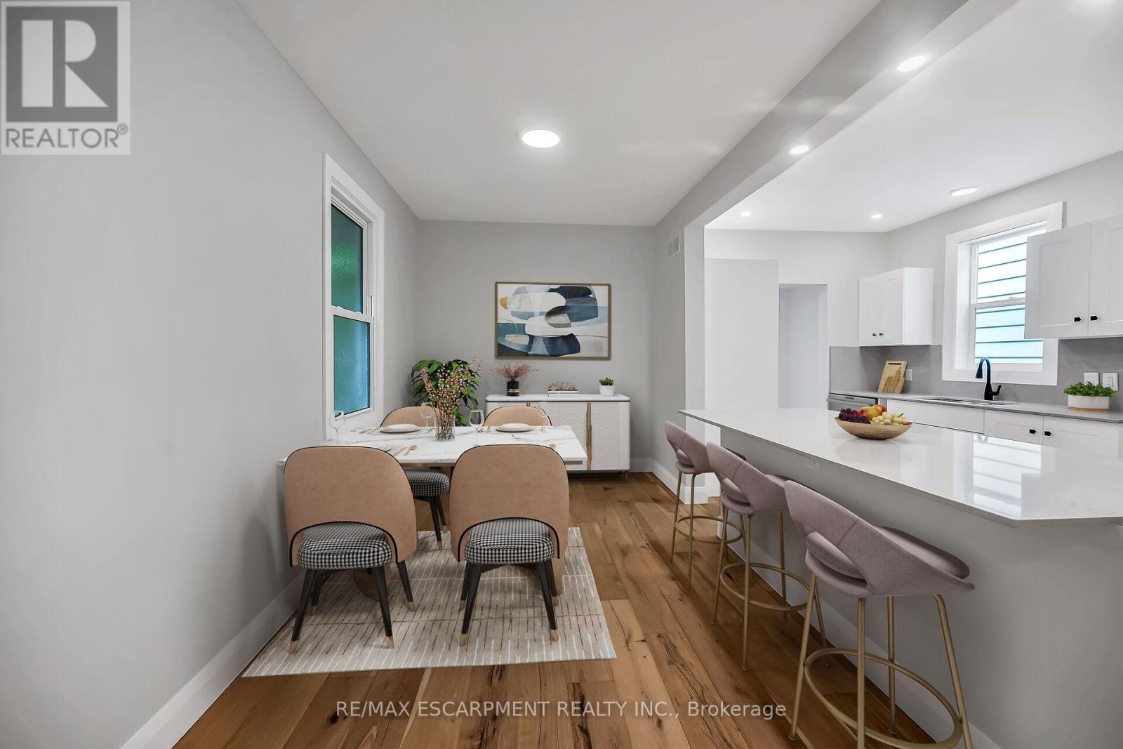 Photo 40 of 193 Glendale Avenue N, Hamilton ON