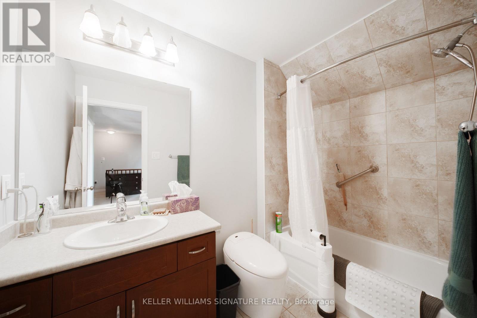 Photo 45 of 17 31 Book Road, Grimsby ON