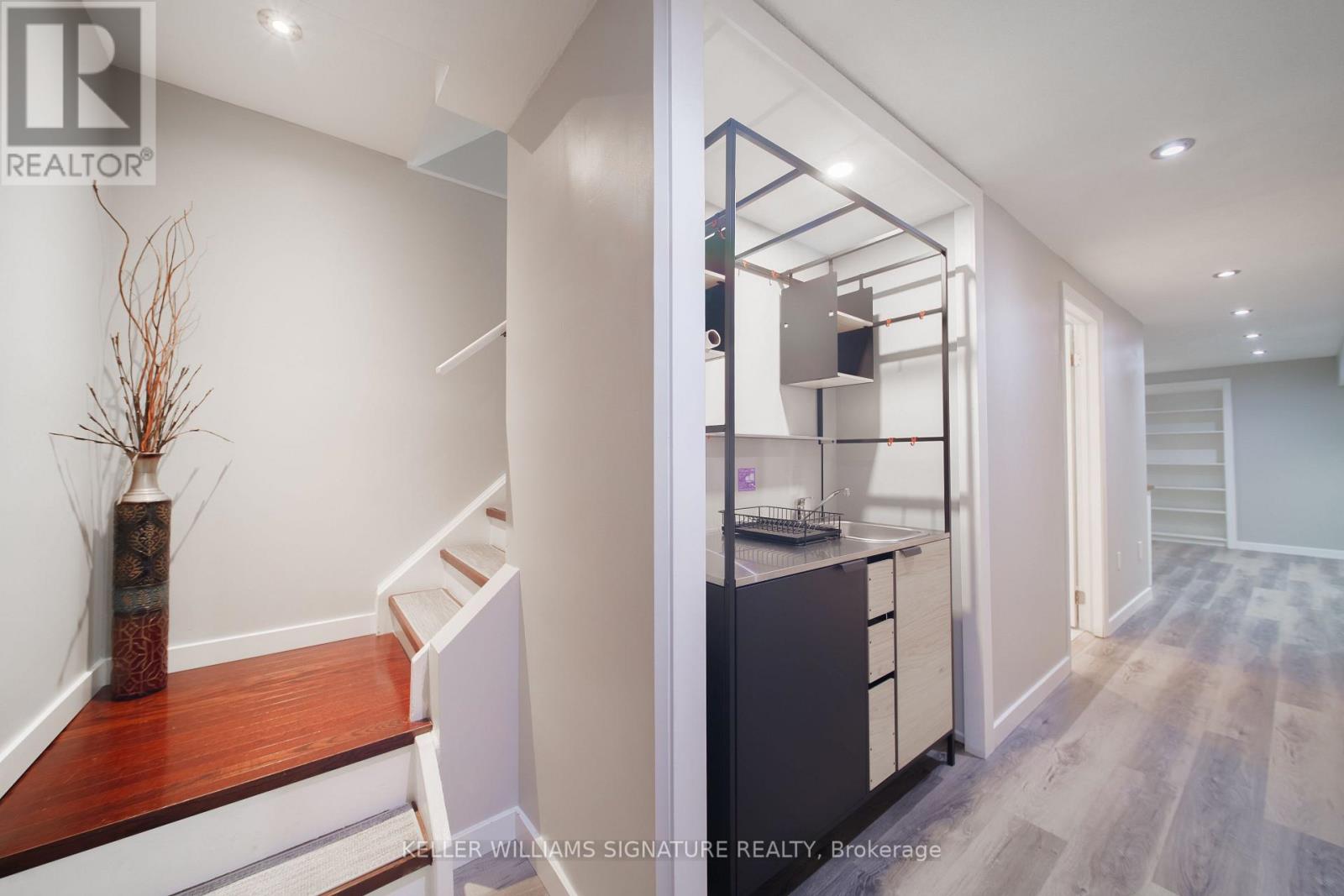 Photo 25 of 17 31 Book Road, Grimsby ON