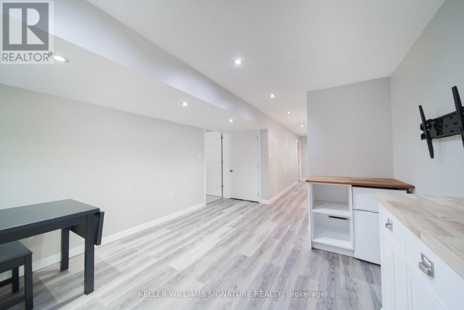 Photo 40 of 17 31 Book Road, Grimsby ON