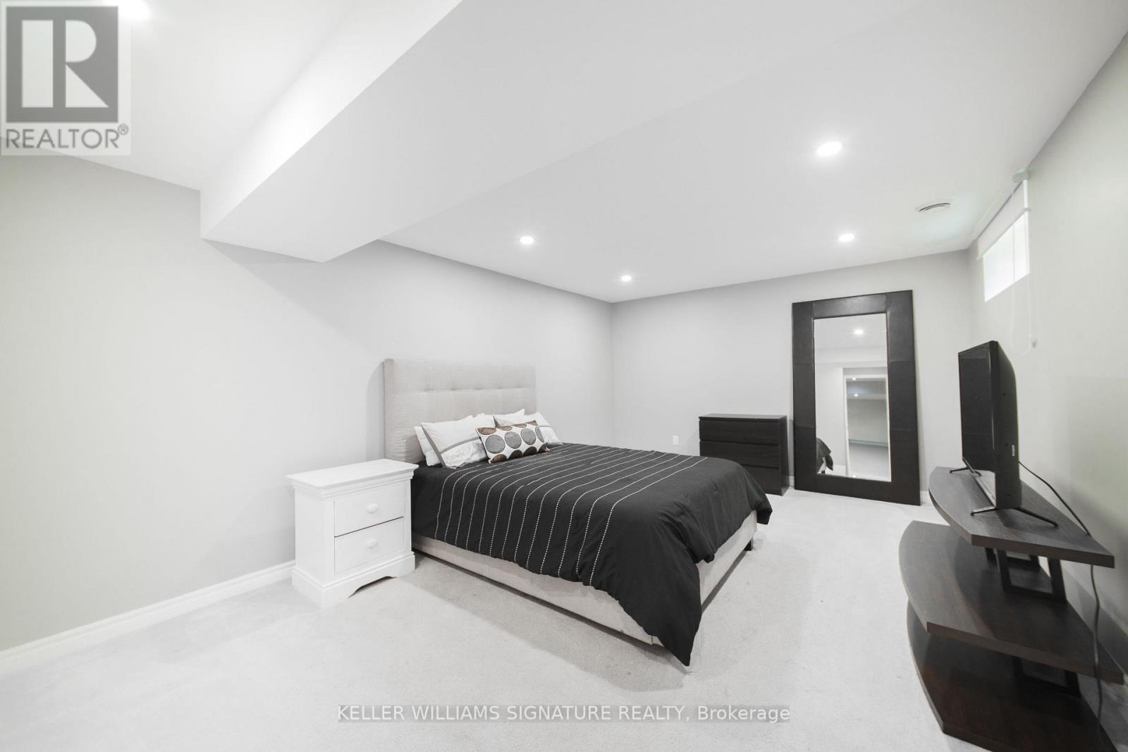 Photo 49 of 17 31 Book Road, Grimsby ON
