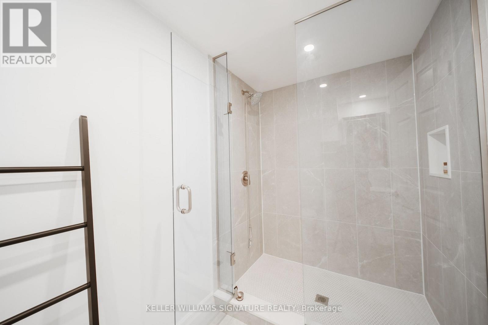 Photo 43 of 17 31 Book Road, Grimsby ON