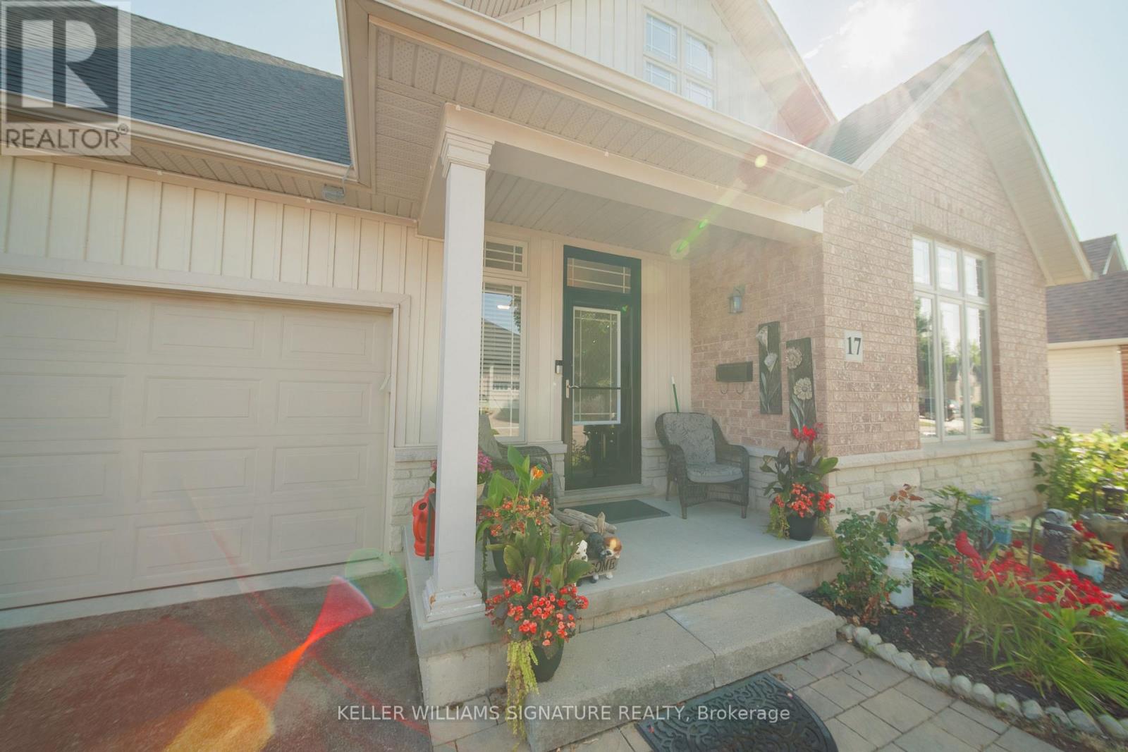 Photo 37 of 17 31 Book Road, Grimsby ON