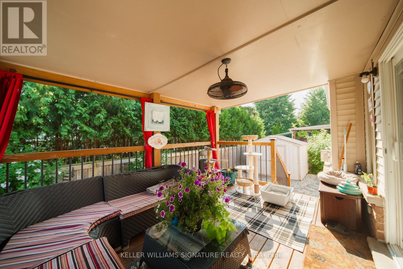 Photo 42 of 17 31 Book Road, Grimsby ON