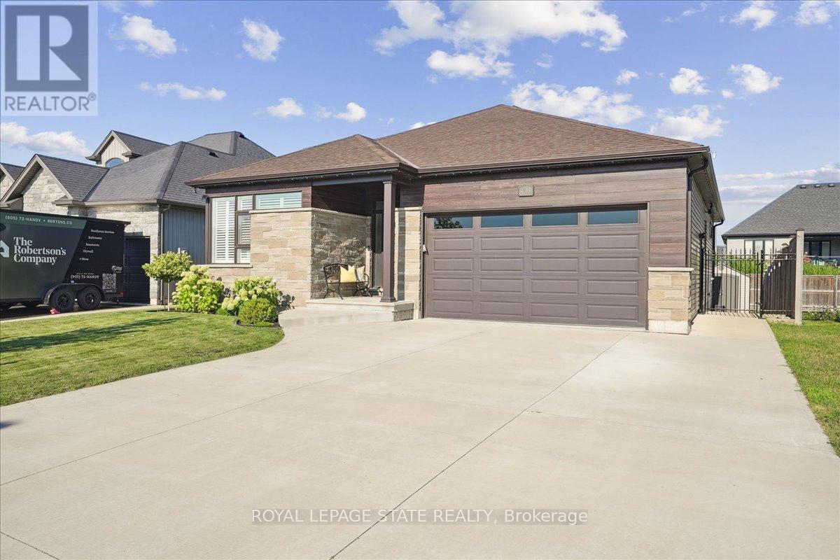 Photo 3 of 4188 Village Creek Drive, Fort Erie ON