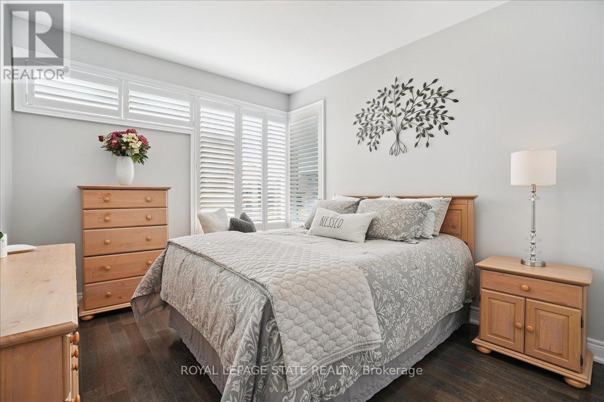 Photo 10 of 4188 Village Creek Drive, Fort Erie ON