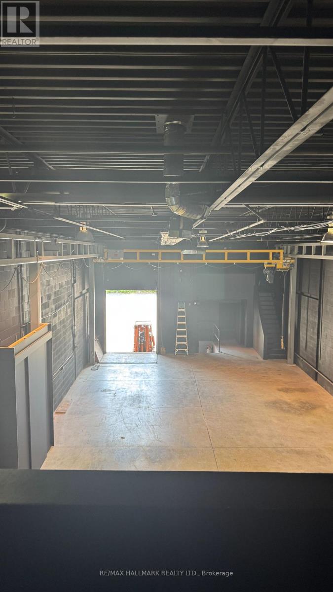 Photo 10 of 9 176 Creditstone Road, Vaughan ON