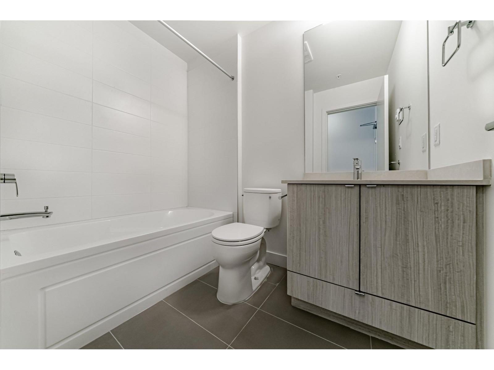 Photo 19 of 214 19567 64 Avenue, Surrey BC
