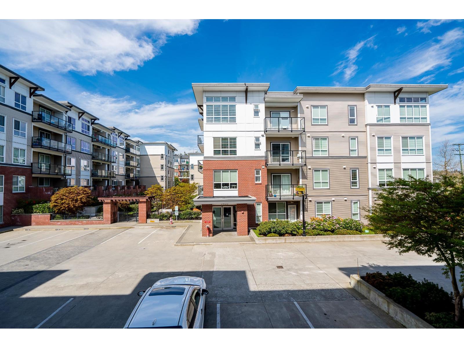 Photo 30 of 214 19567 64 Avenue, Surrey BC