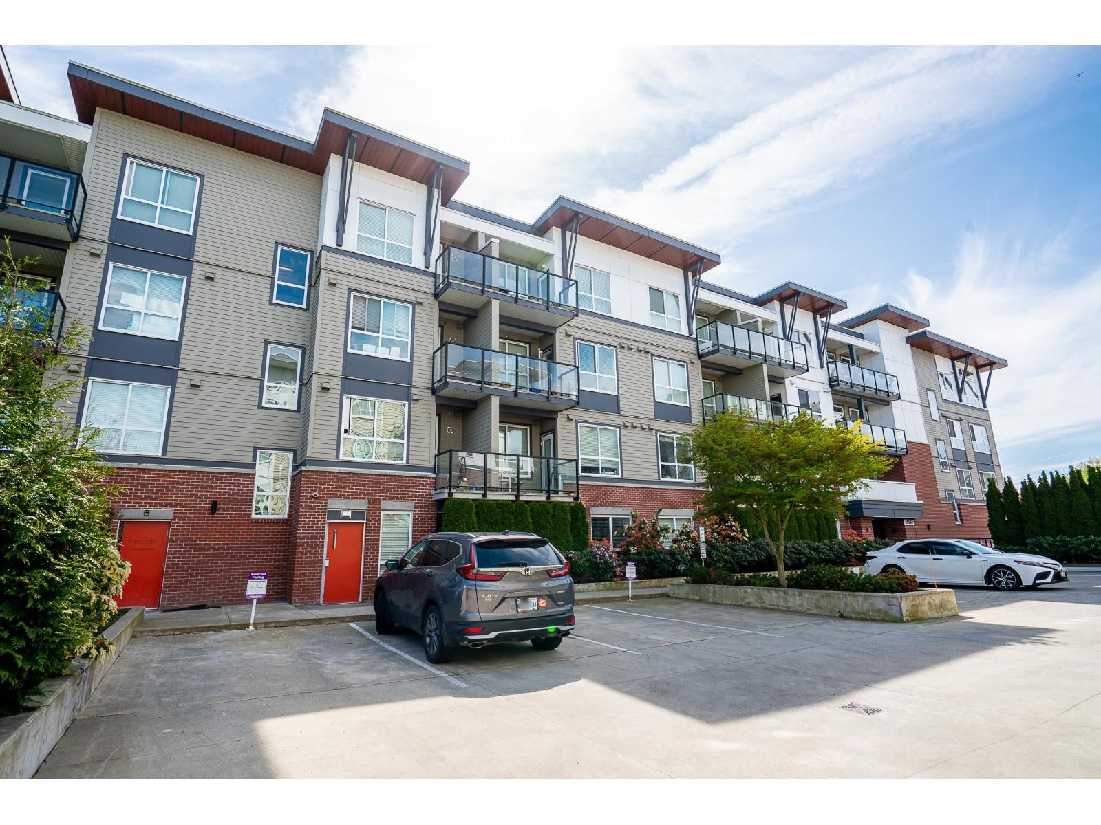 Photo 32 of 214 19567 64 Avenue, Surrey BC