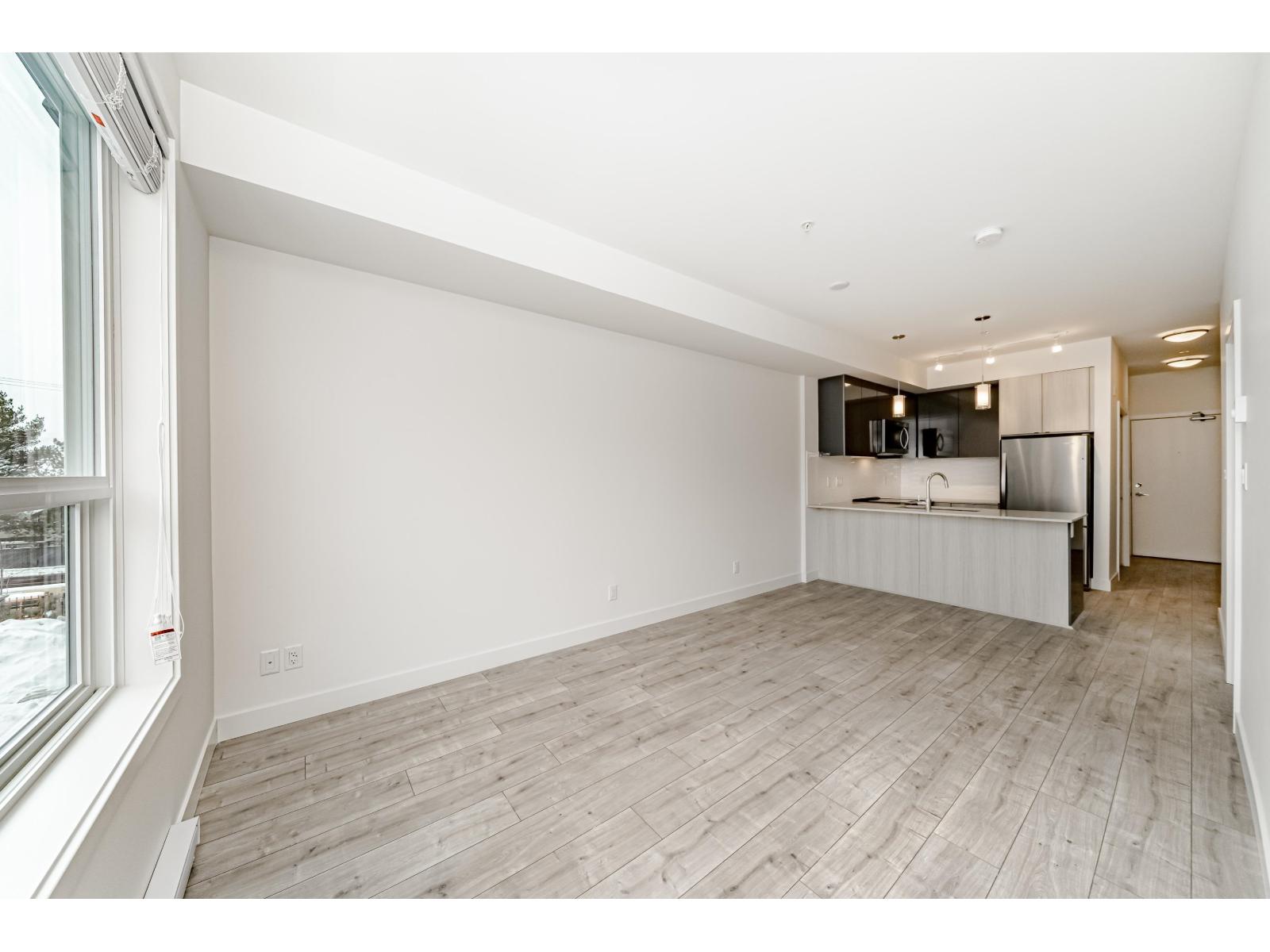 Photo 9 of 214 19567 64 Avenue, Surrey BC
