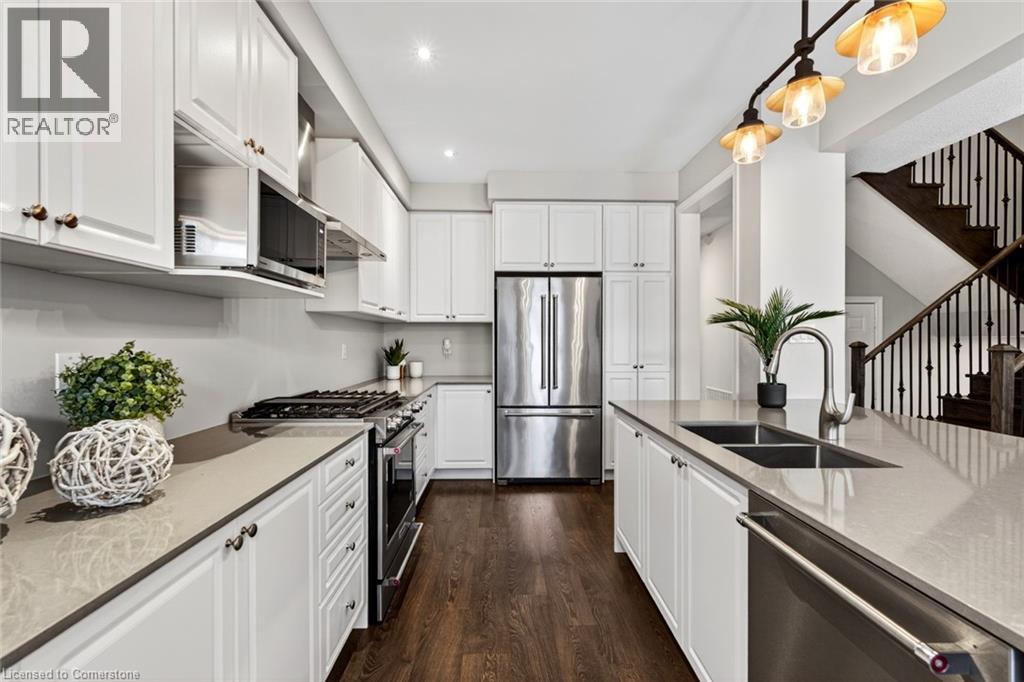 Photo 7 of 225 Skinner Road, Waterdown ON