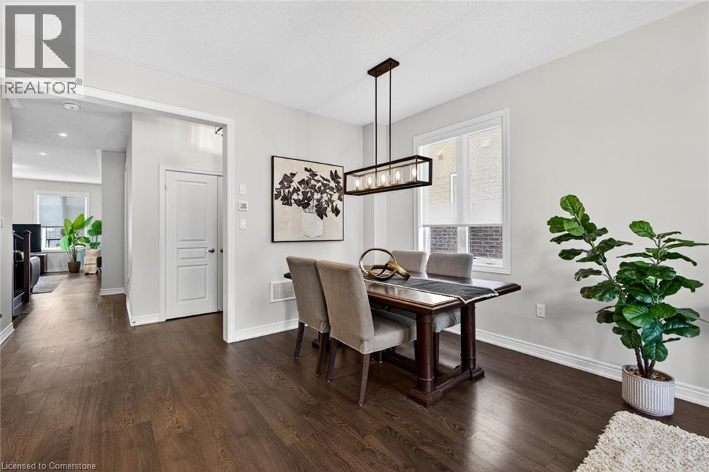 Photo 15 of 225 Skinner Road, Waterdown ON