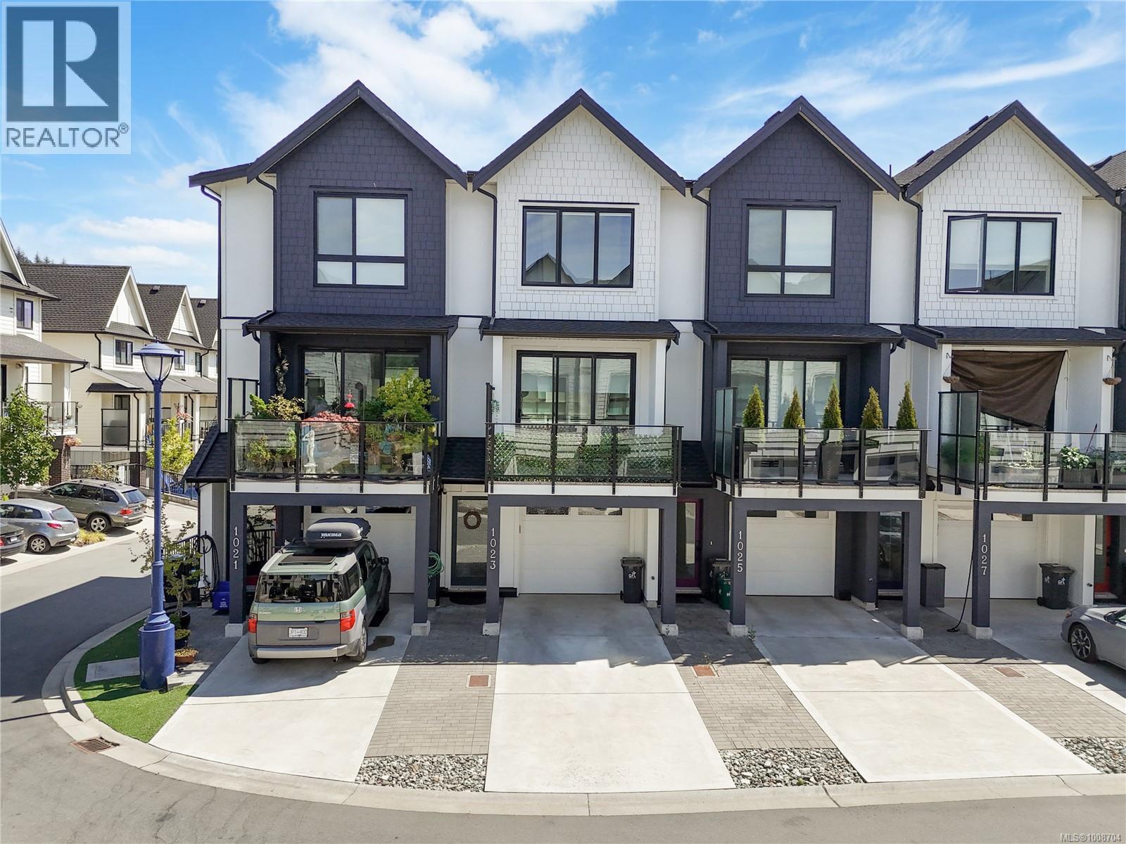 Photo 1 of 1023 Boxcar Close, Langford BC