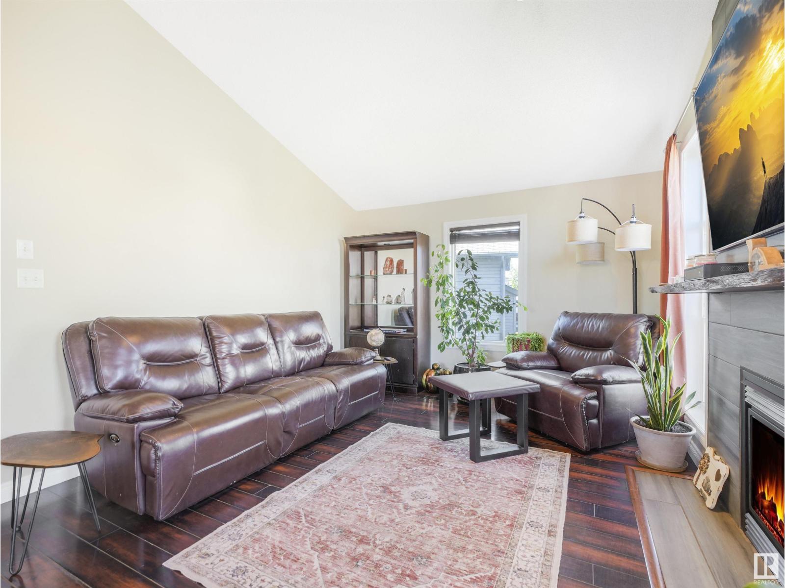 Photo 20 of 4832 157 Av Nw, Edmonton AB