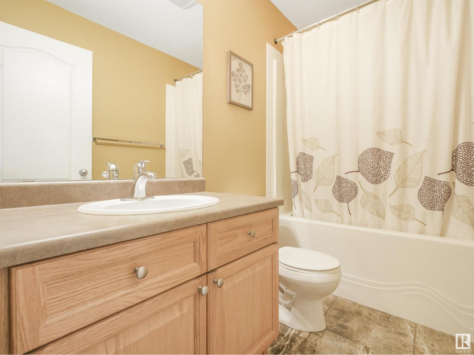 Photo 25 of 4832 157 Av Nw, Edmonton AB