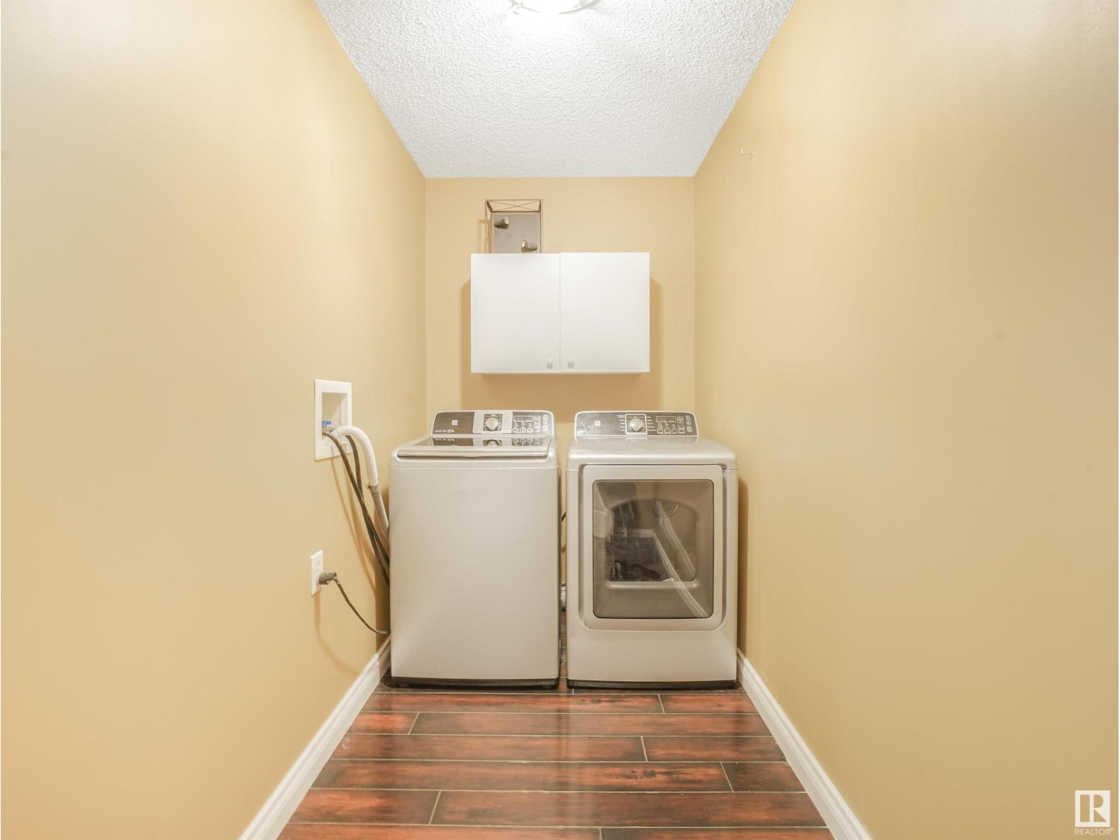 Photo 27 of 4832 157 Av Nw, Edmonton AB