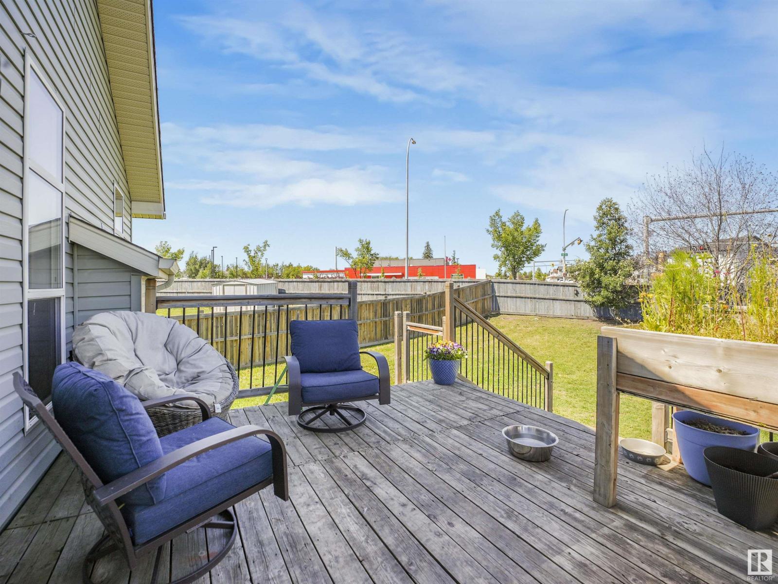 Photo 48 of 4832 157 Av Nw, Edmonton AB