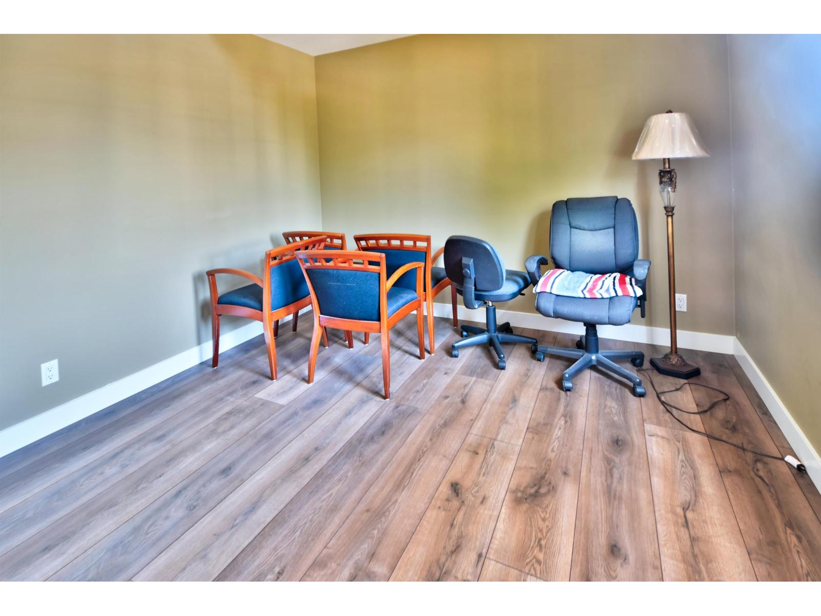 Photo 10 of 16566 63 B Avenue, Surrey BC