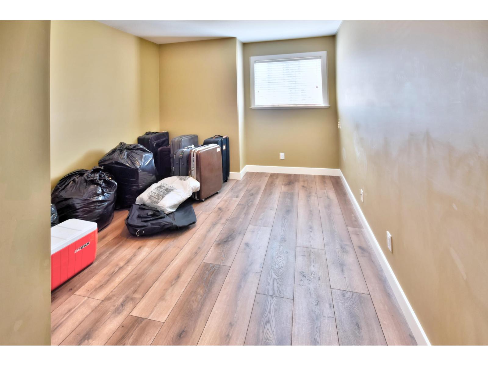 Photo 15 of 16566 63 B Avenue, Surrey BC