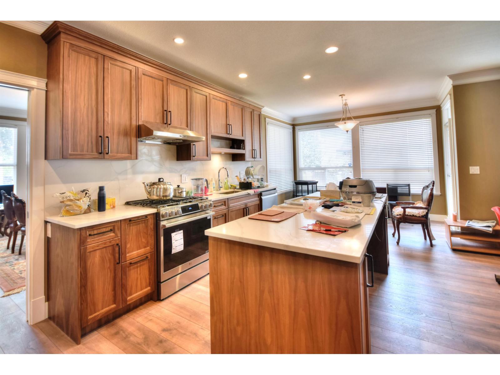 Photo 13 of 16566 63 B Avenue, Surrey BC