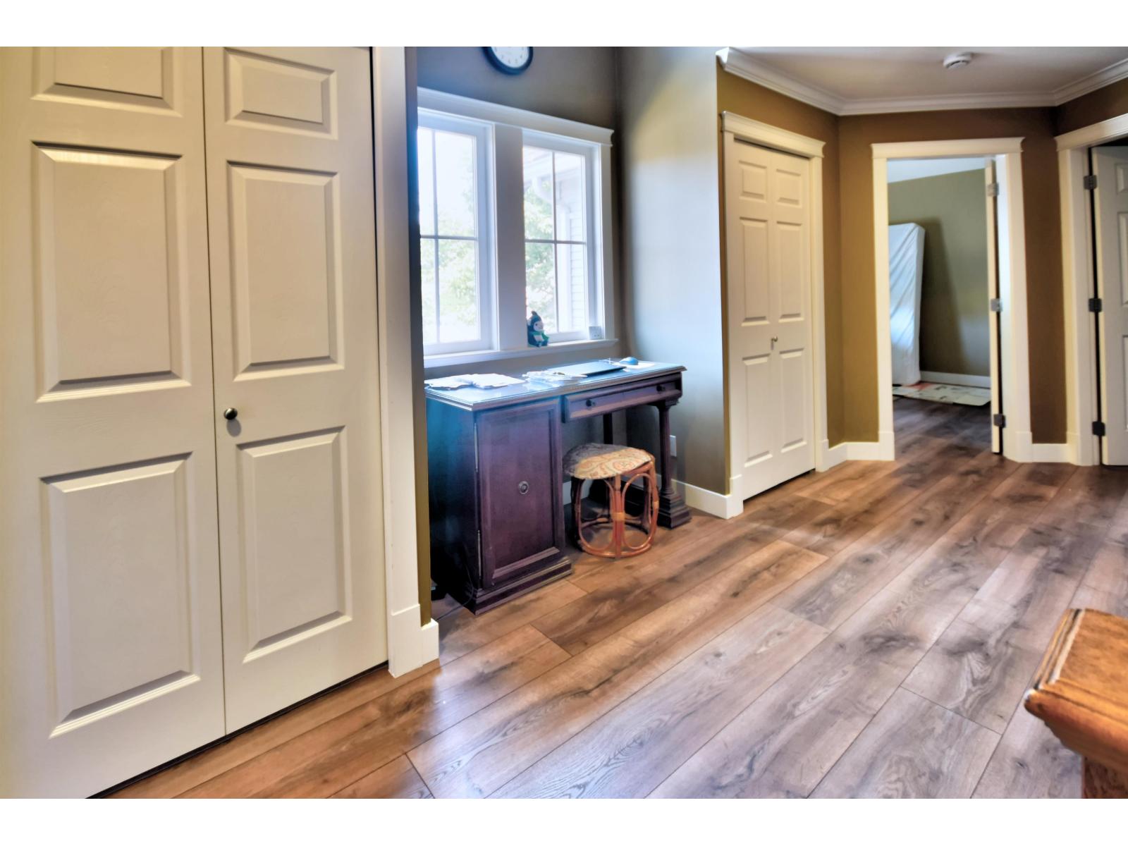 Photo 11 of 16566 63 B Avenue, Surrey BC
