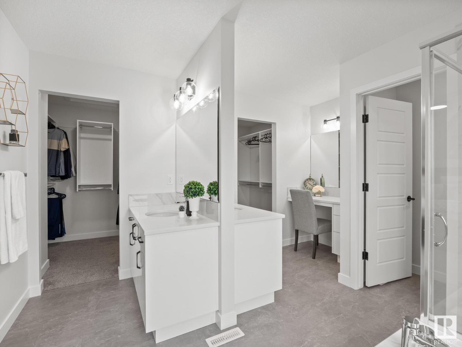 Photo 34 of 20309 25 A Av Nw, Edmonton AB
