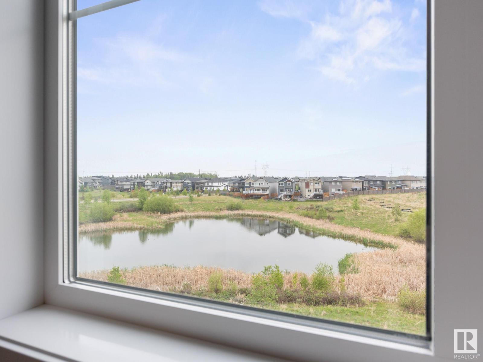 Photo 32 of 20309 25 A Av Nw, Edmonton AB