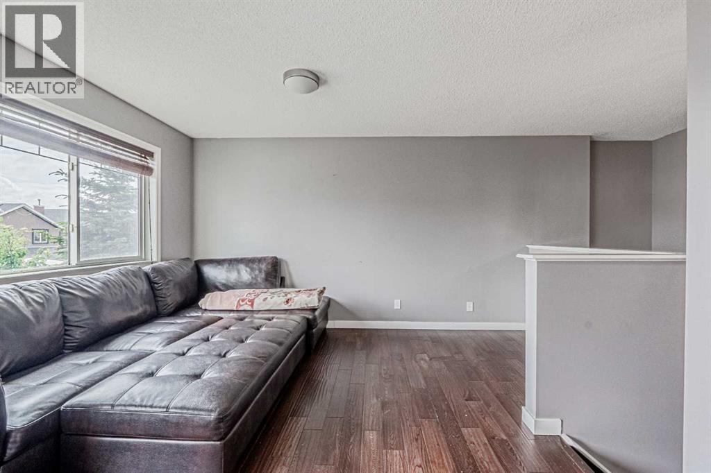 Photo 18 of 121 Saddlecrest Green Ne, Calgary AB